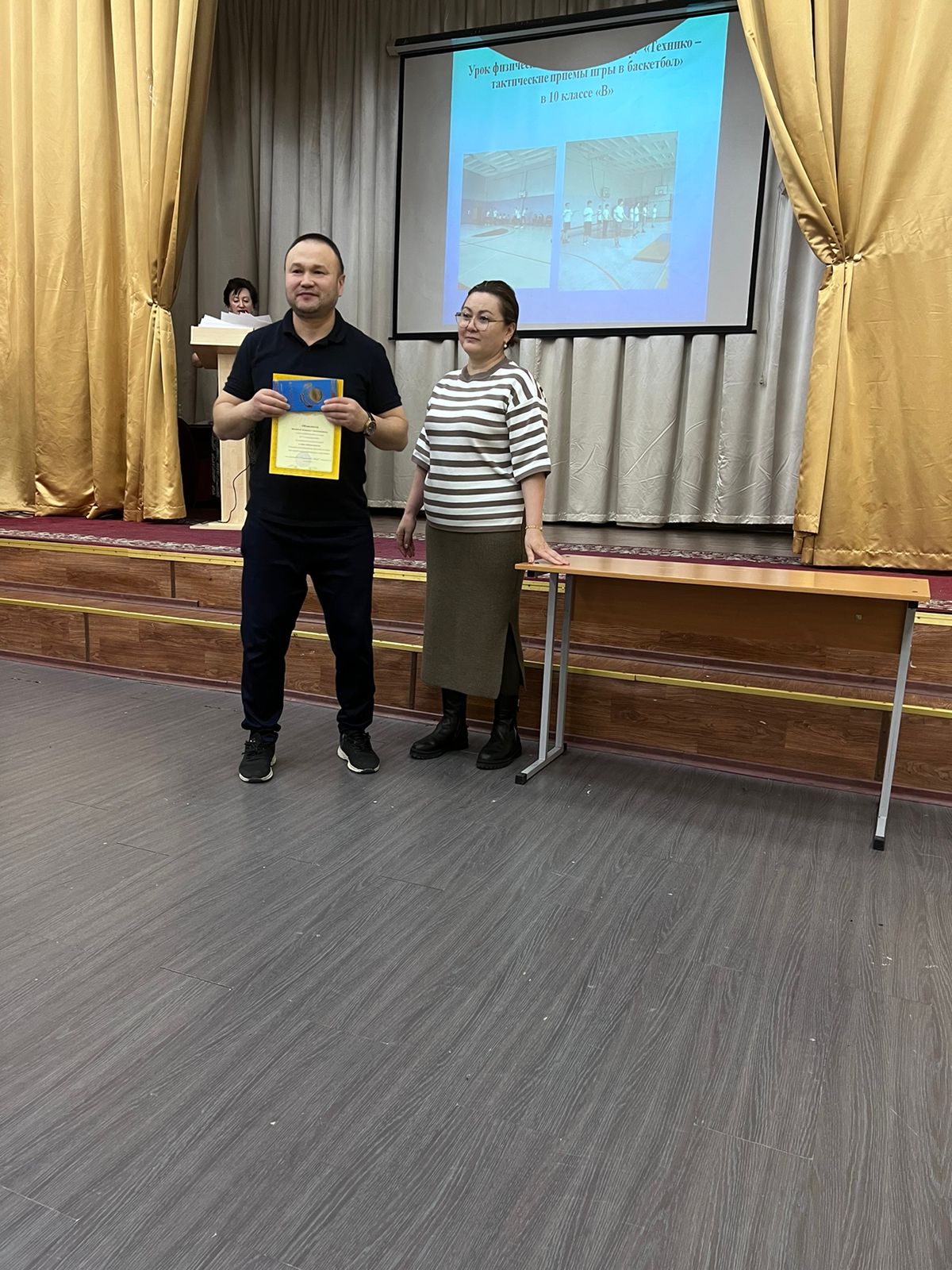 В гимназии 60 прошел День обмена опытом на тему:" Создание мотивационных моментов на уроке как способ повышения интереса к обучению"